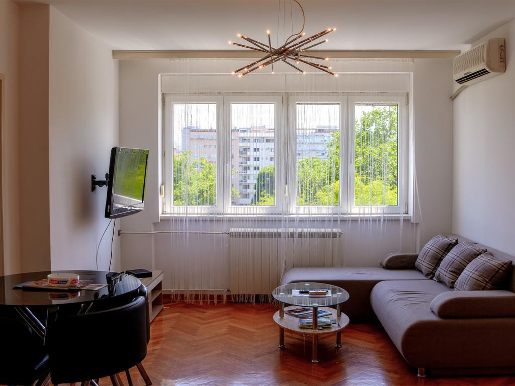 Apartments Sat Белград Екстер'єр фото